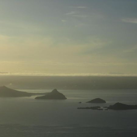A Breath Taking View Of Taal Lake & Volcano Tagaytay City Kültér fotó