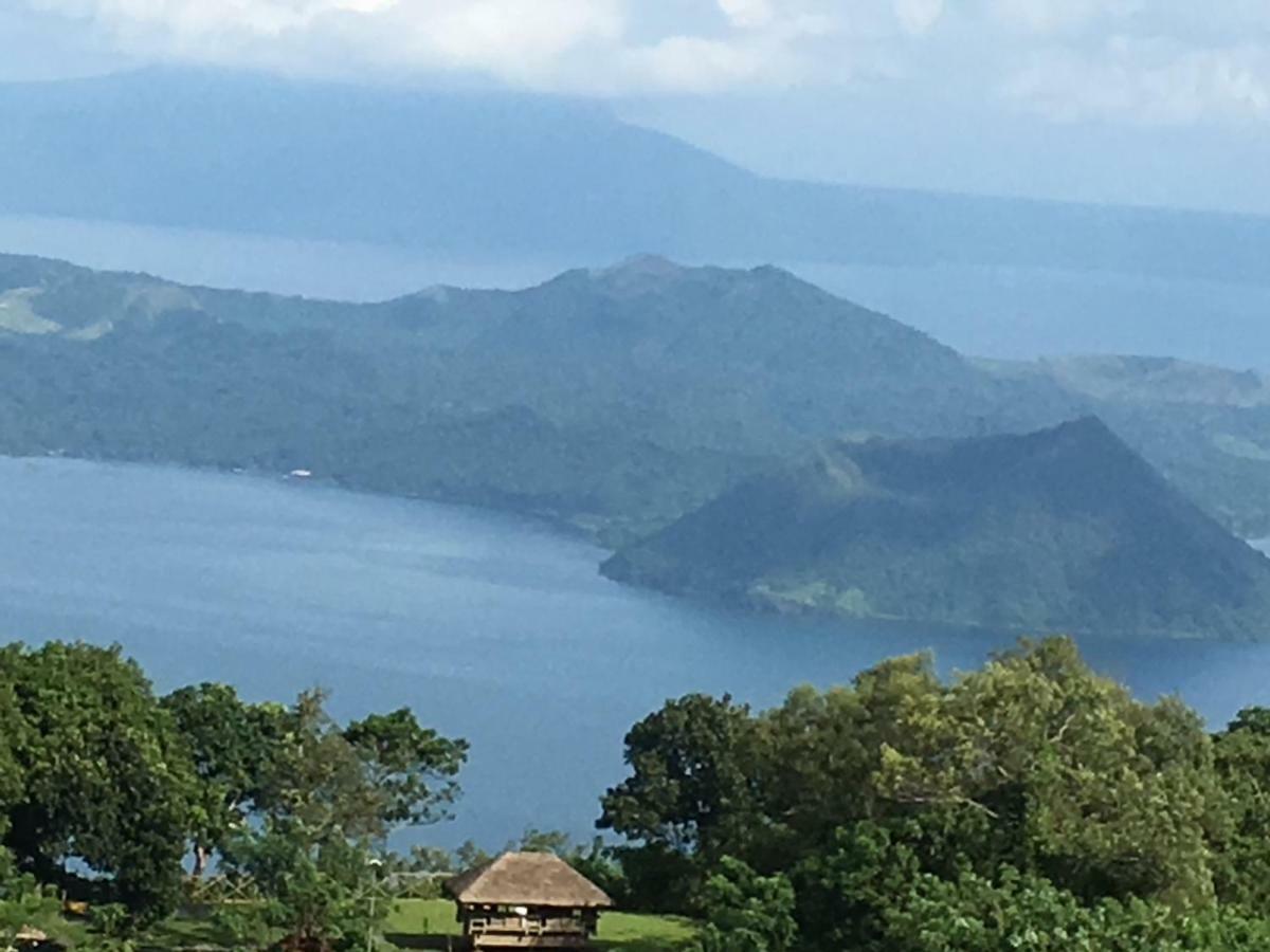 A Breath Taking View Of Taal Lake & Volcano Tagaytay City Kültér fotó